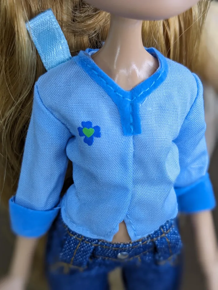 Blue shirt for 10.5-inch female dolls (MH, EAH)
