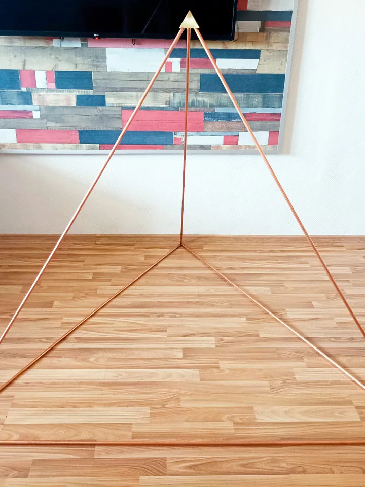 Copper Tetrahedron | Triangular Pyramid complete set | three-sided copper pyramid for meditation