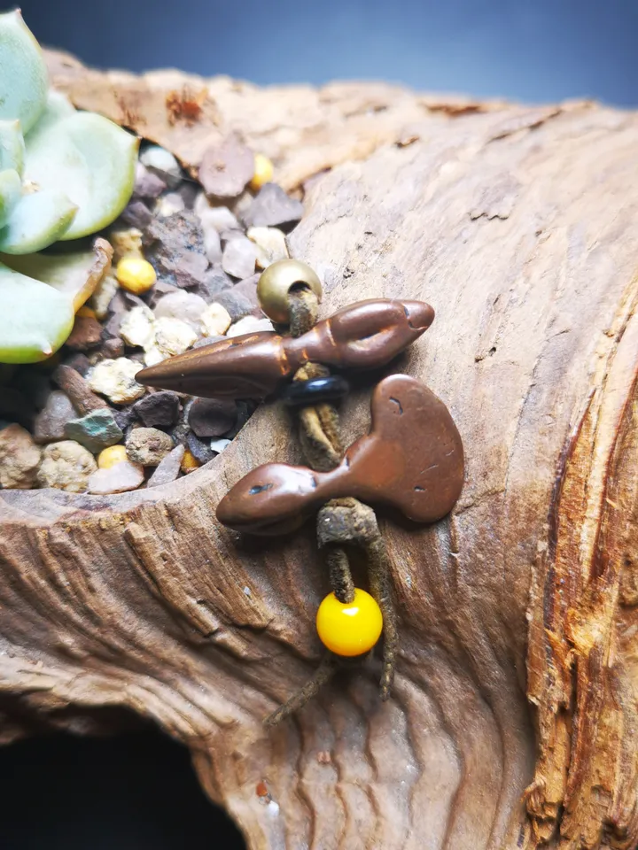 Gandhanra Antique Tibetan Amulet,Mini Kartika(knife of the dakinis) and Kila(Dorje Phurba), for Mala Prayer Beads, 50 Years Old.
