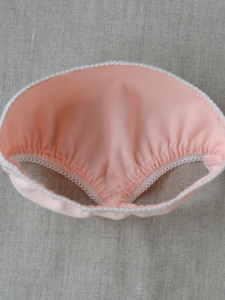 DIY UNDIES 5 sizes for Waldorf doll. PDF sewing pattern and tutorial.