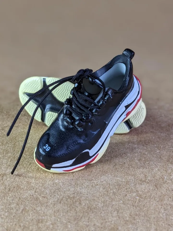 Black & Red sneakers for 11 inch female dolls (MH g1, g2, g3 or EAH)
