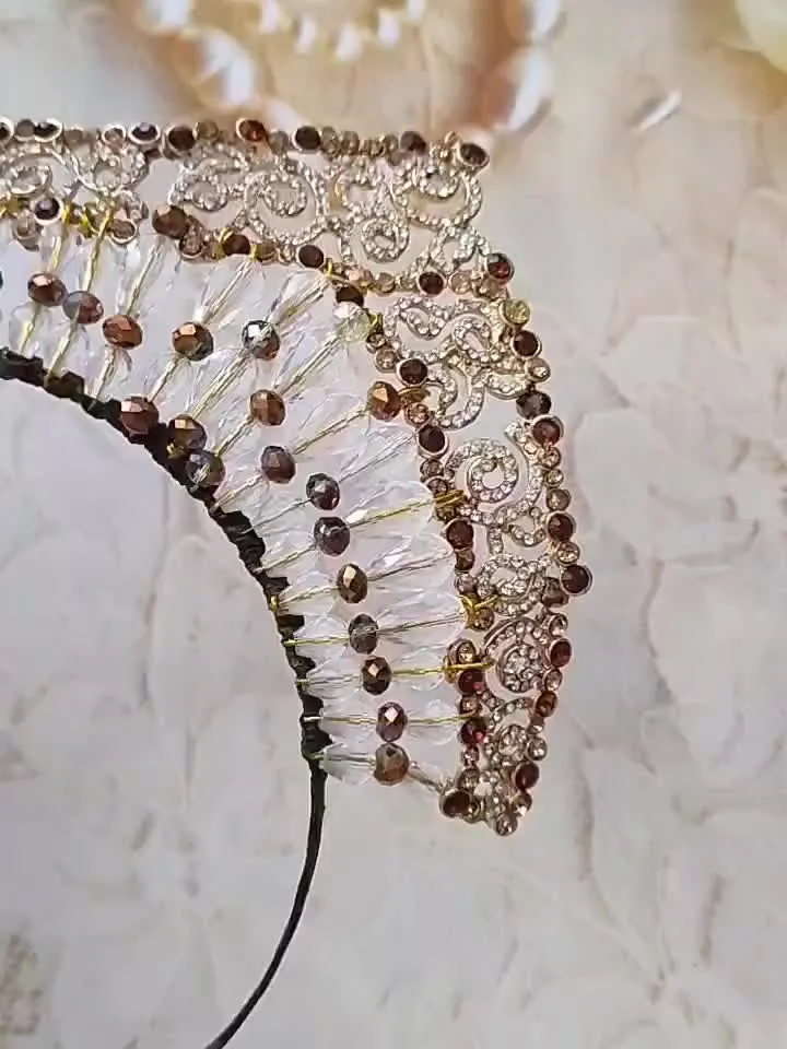 Tiara and earrings gold jewelry set, for a celebration, anniversary, birthday,wedding head decoration,jewelry in the old style,bridal tiara