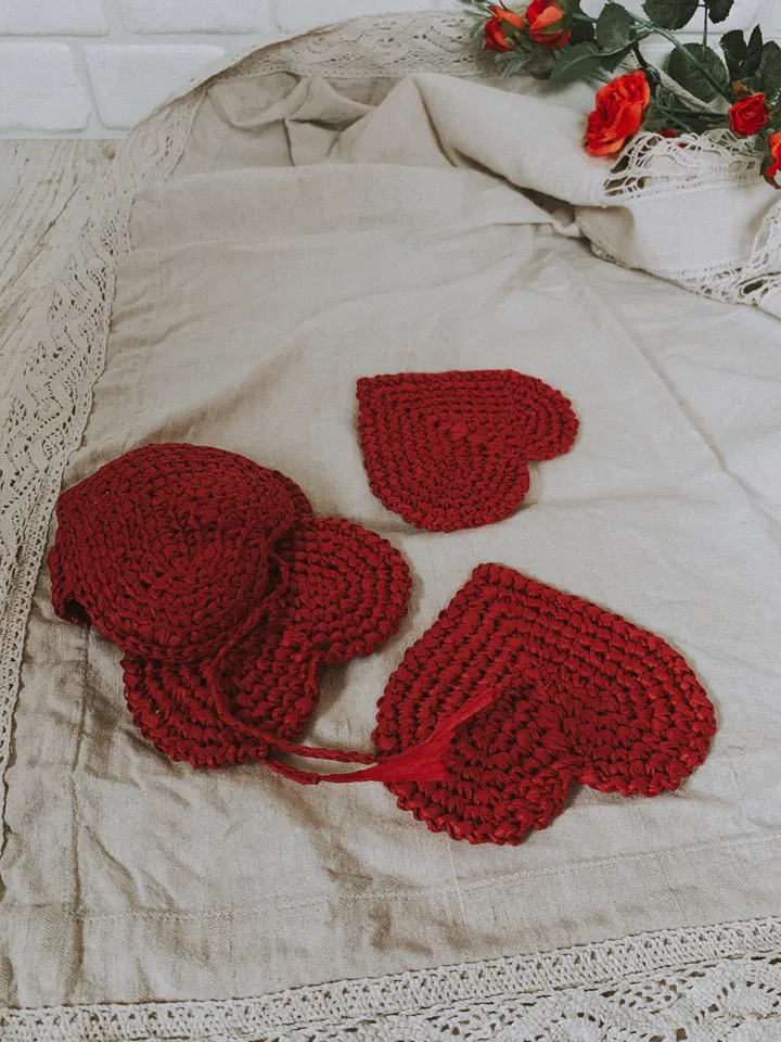 Red coaster heart set 3 Valentines gift in box, fall table decor