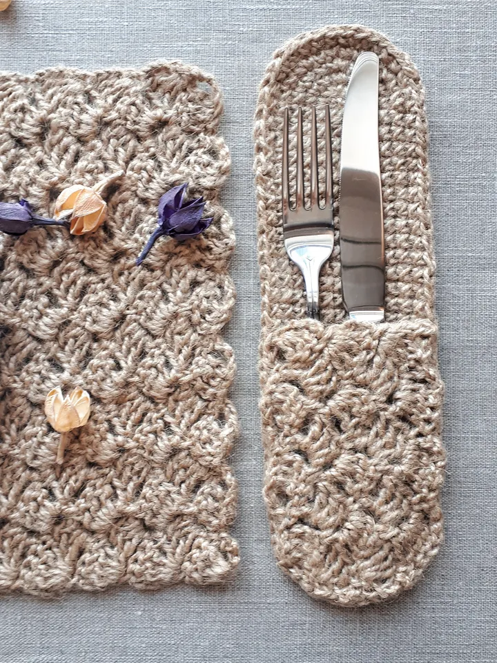 CROCHET PATTERN Table mat with cutlery holder DIY Placemat pdf Vintage table mat Crochet pattern Kitchen Crochet pattern Table Mat Pattern