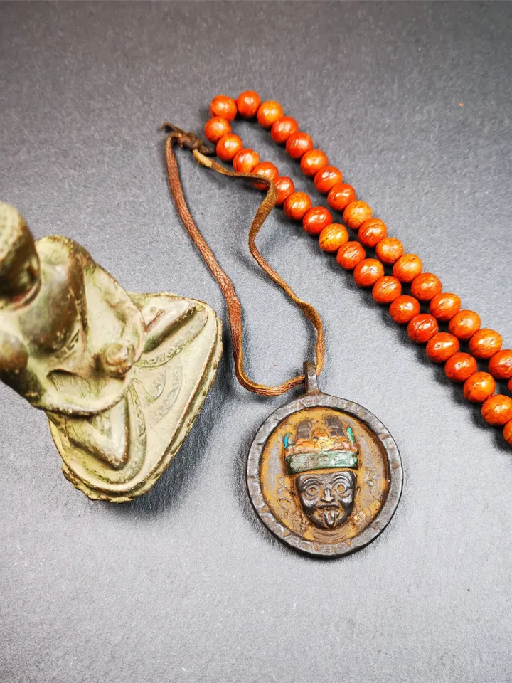 Gandhanra Vintage Tibetan Buddhist Amulet,Shri Devi,Drashi Lhamo,Zashi Lhamo,Buddhist Protector Badge,1.9" × 1.5"