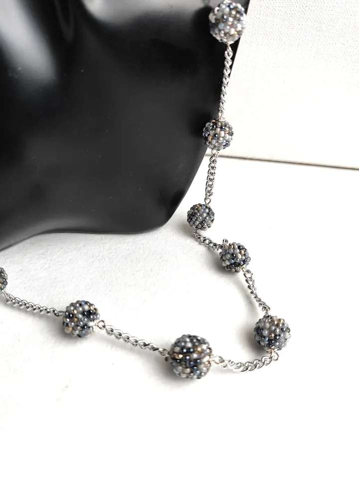 Grey beaded necklace with beaded beads 60 cm