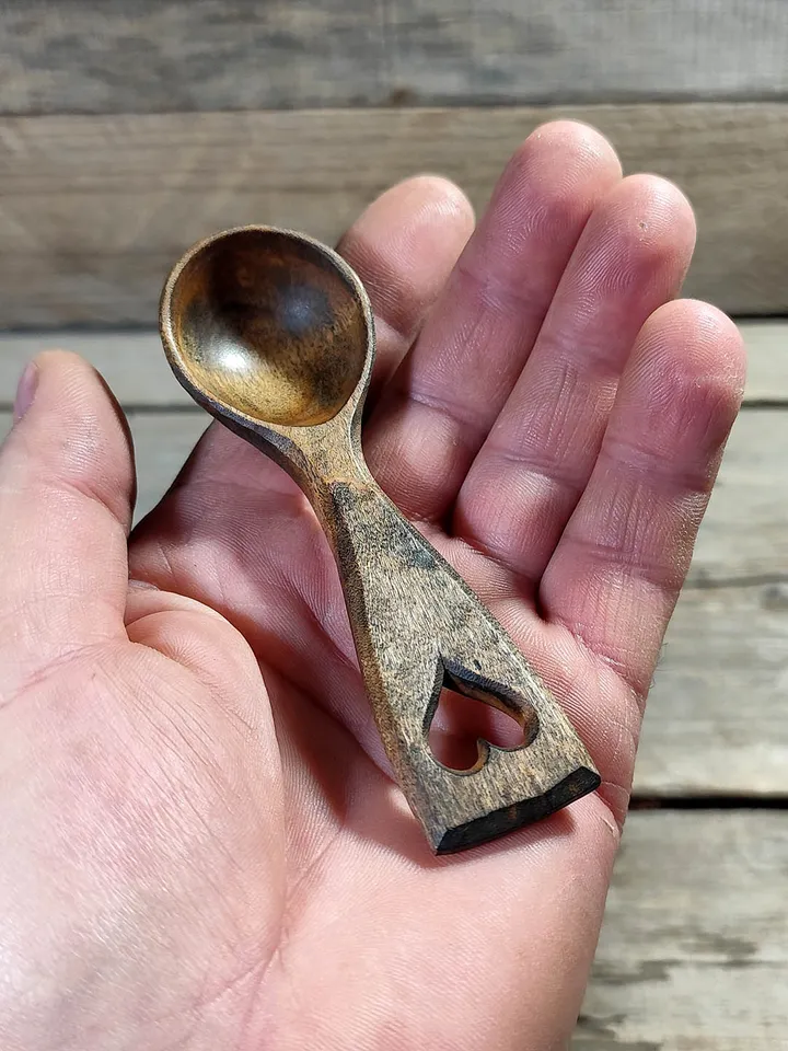 Handmade willow coffee scoop, 9th wedding anniversary gift, Rustic wooden coffee spoon