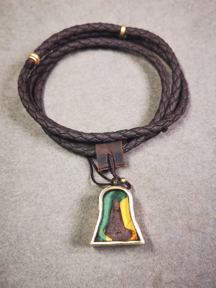 Gandhanra Antique Handmade Gau Ghau Shrine, Je Tsongkhapa,Losang Drakpa,Je Rinpoche,Mini Tibetan Buddhist Altar Amulet Pendant