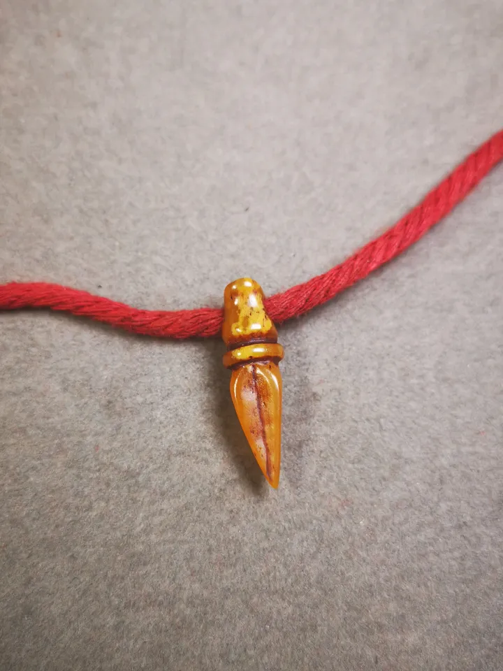 Gandhanra Tibetan Bone Carved Amulet Vajra Kila(Dorje Phurba), Hand-Carved Bead Counter Click Pendant for Mala,Prayer Beads