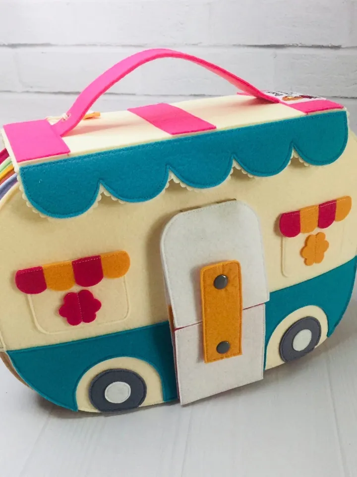 Fun and Easy Travel, Family travel,Toy family travel, Portable Dollhouse, Sensory interactive play, Quiet book