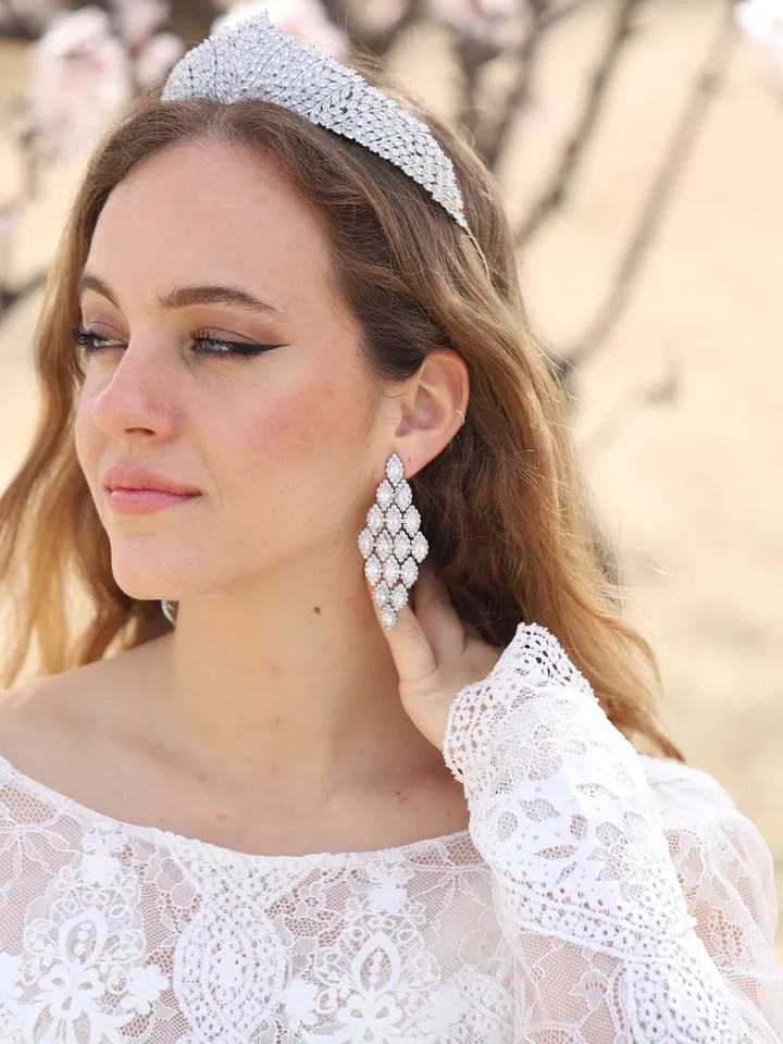Long Swarovski Crystal Wedding Earrings, Cubic Zirconia Wedding Jewelry, Vintage CZ Wedding Earrings, Chandelier Statement Bridal Earrings
