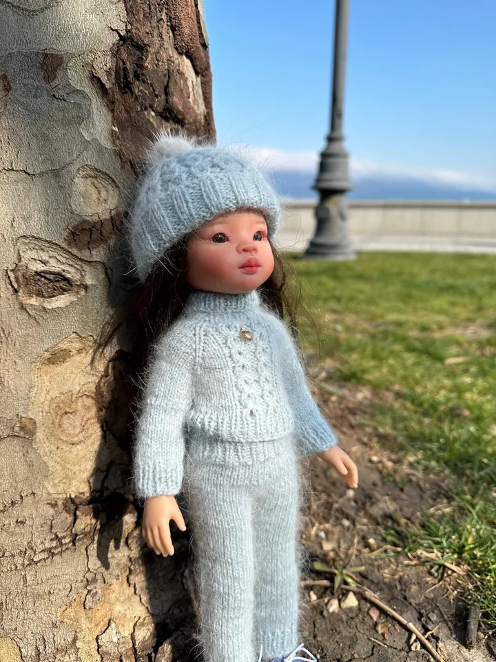PDF Knitting SET Sweater, Pants, and Hat Set Pattern & Tutorial with Cute Lock Pattern – Cozy Outfit for 13-Inch Dolls Paola Reina eng