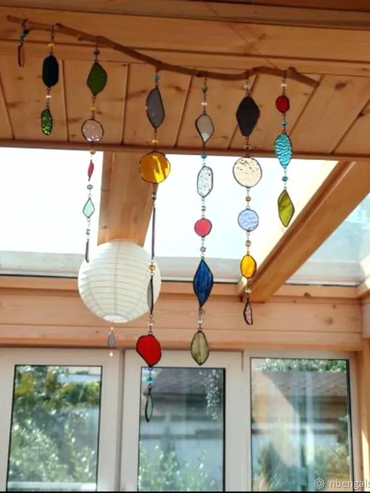 Luxurious Long Agate Garlands, Tiffany Stained Glass Art, Luxurious Agate Garlands, Stained Glass Agate Ornaments, Tiffany-Style Glass and Agate Garland, Artistic Glass Agate Decorations, Handmade Agate and Glass Suncatchers, Long Bohemian Agate Garlands
