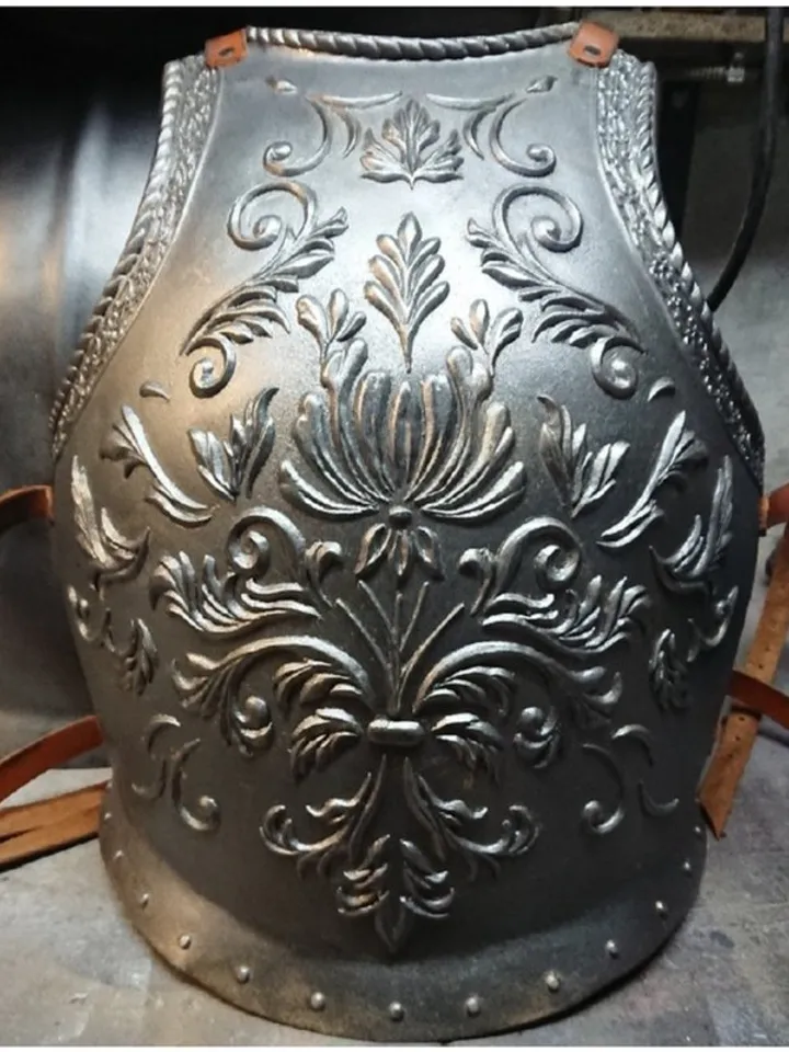 Golden cuirass - chest armor - 16th century - medieval armor - landsknecht - feo