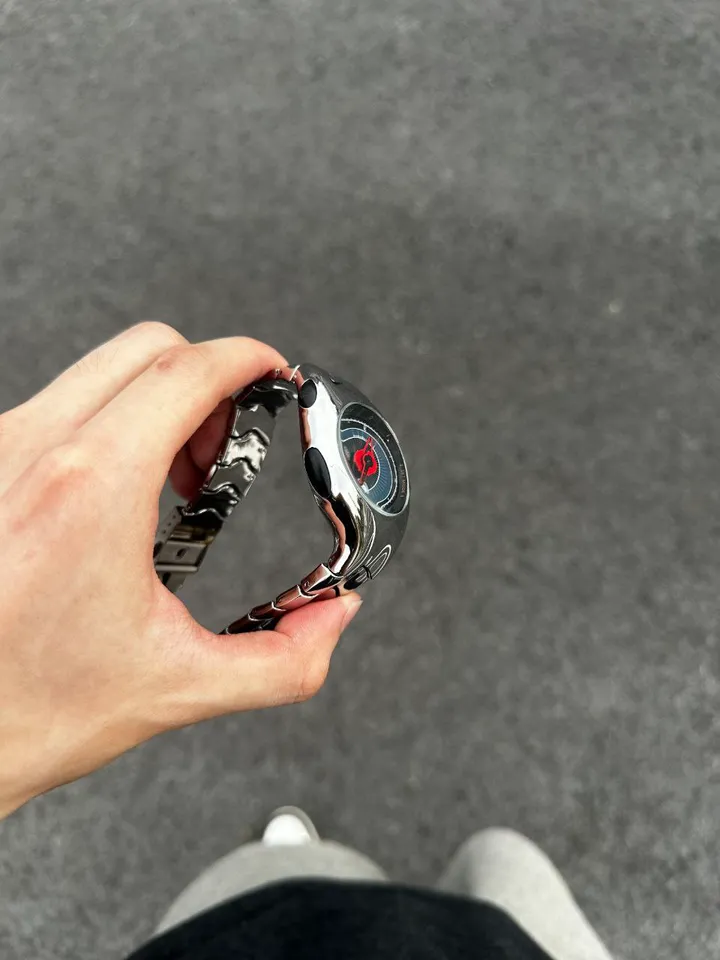 Nike Triax is an iconic sports watch with a unique design and ergonomic shape for an active lifestyle
