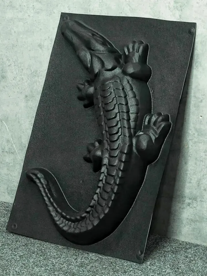 Mold for concrete and gypsum Crocodile DIY