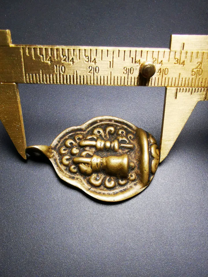 Gandhanra Antique Tibetan Buddhist Protective Amulet Pendant,A Tibetan vajra (club) and tribu (bell),Made of Copper, 50 years old