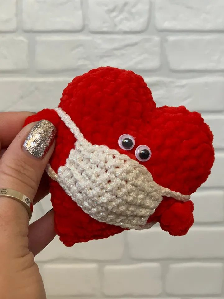 Crochet red plush heart in mask personalised gift, small stuffed ornament, funny keychain Valentine’s Day, pendant on a car