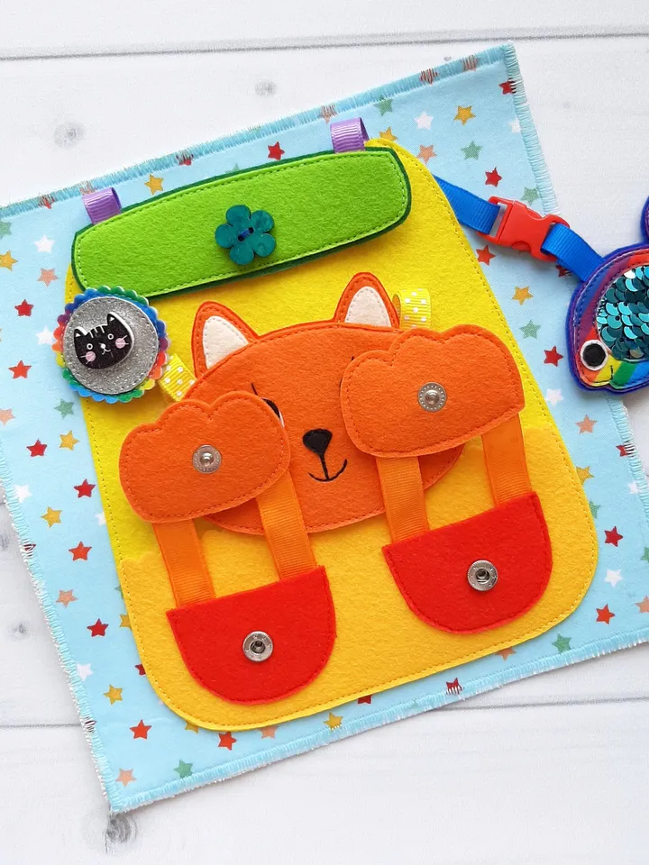 Color sorting Quiet book Pattern , Felt activity book pattern pdf, Soft sensory book template, Busy book sewing ideas for toddler