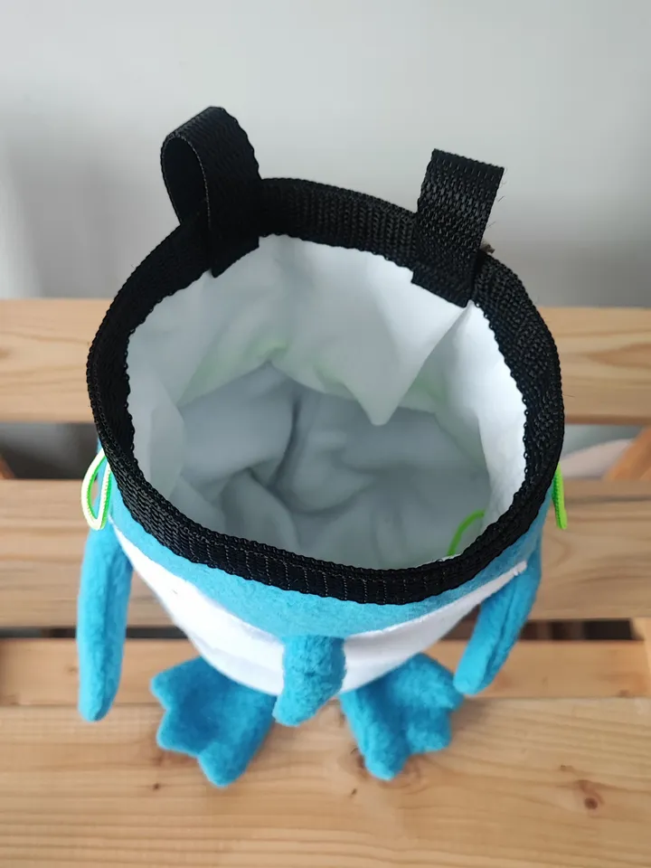 Chalk bag Penguin for rock climbing