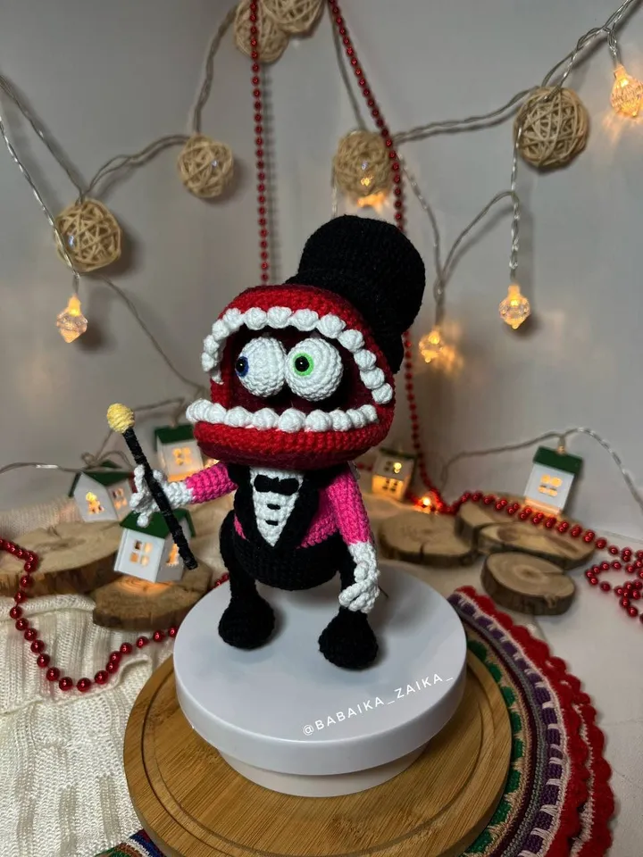 PDF Crochet Caine Pattern, Amazing Digital Circus Amigurumi Pattern, Crochet Monster, Halloween Crochet Pattern, Amigurumi Monster Caine