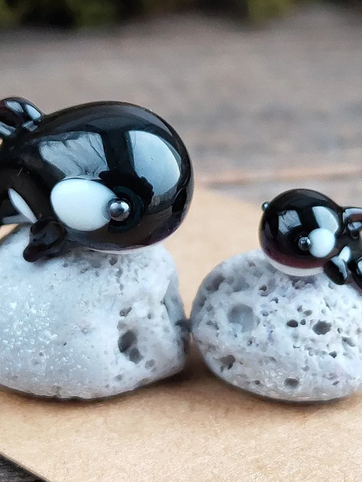 GLASS FIGURINES Orca whale figurine miniature orca figurine Tiny glass animals Miniature animals Blown glass art Terrarium Dollhouse