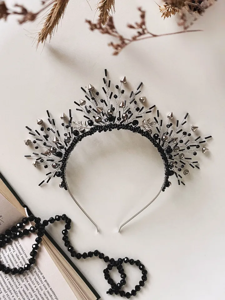 Black crown, Spiked crown, Spiked headband, Black tiara, Silver Black crown,Halloween crown,Halloween headpiece, Gothic tiara, rock accessories