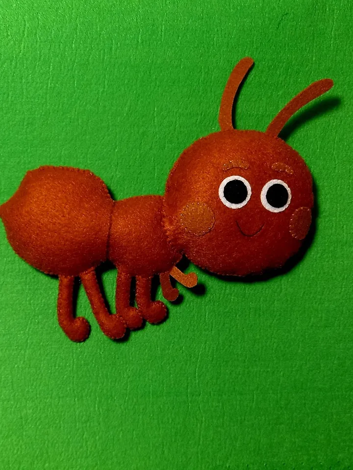 Super Simple Bumble Nums toy felt, Set 5 toy