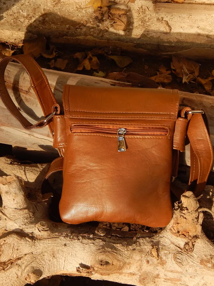 Leather Shoulder Bag, Handmade Crossbody Bag, Everyday Durable Bag, Zippered shoulder bag, Mens purse with a flap, Unique Gift for Him
