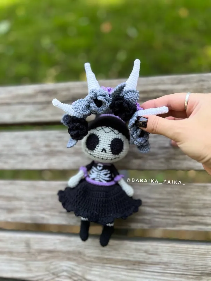 PDF Crochet Catherine Skull Girl Pattern in Eng Halloween Pattern Crochet Monster Doll Crochet Pattern Catrina la Calavera patrón en español
