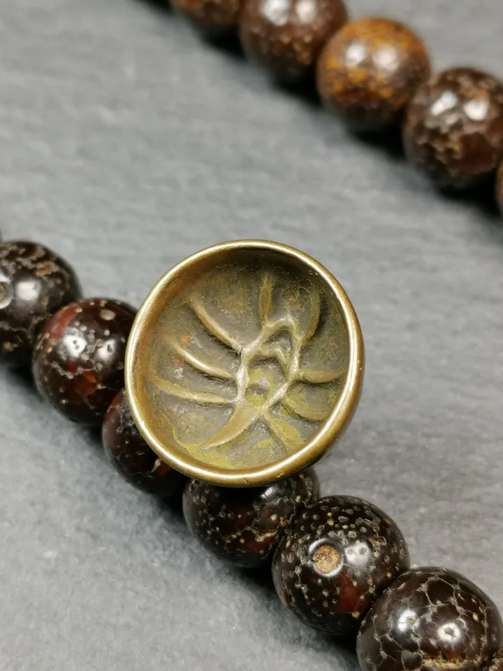 Gandhanra Tibetan Thokcha Amulet,Scorpion Tsa Tsa Mold Pendant,Pocket Scorpion Guru of Padmasambhava Mold,17mm