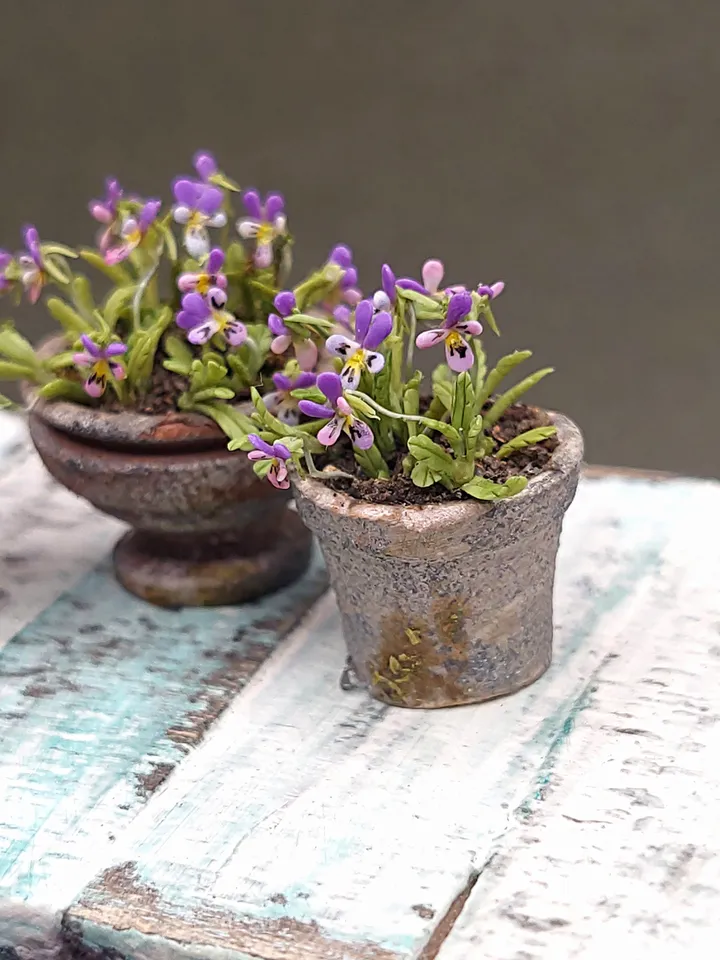 Miniature realistic pansies (violets) 1:12 scale in a planter , flowers for a dollhouse, a vegetable garden, plants for a rumbox