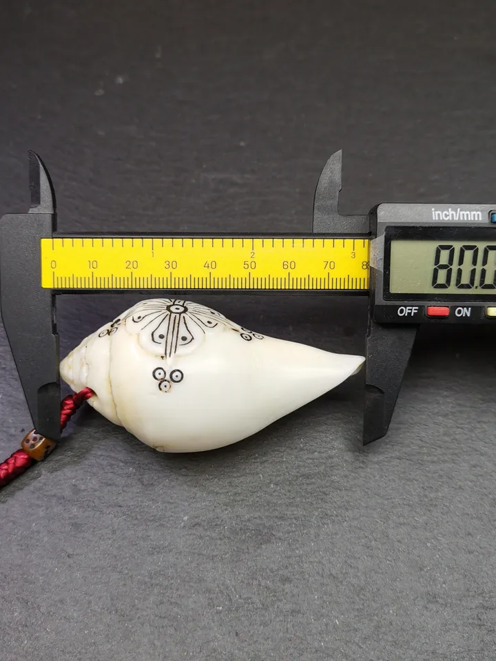 Gandhanra Tibetan Buddhism Amulet,Hand Carved White Conch Shankha with Mandala Flower Pattern,Tibetan Ritual Implement