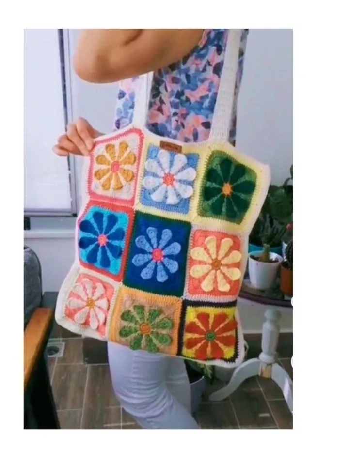 Crochet bag , granny square bag , crochet daisy bag , tote crochet pattern, flower crochet bag