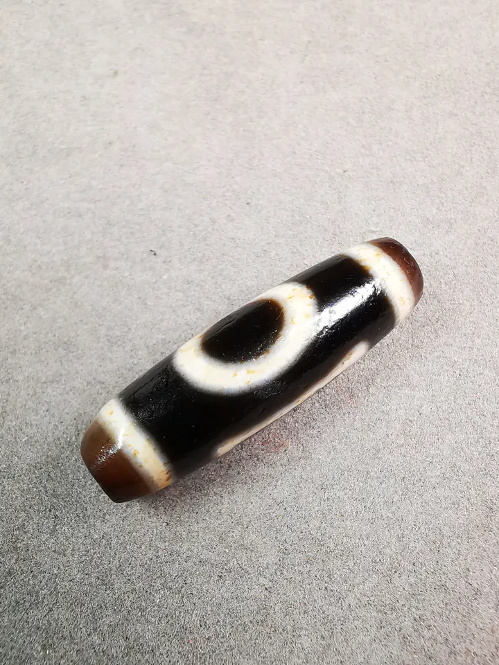 Gandhanra Tibetan Heaven & Earth Dzi Bead,Tibetan Chung,Protective Amulet,Small Size 35*10 mm