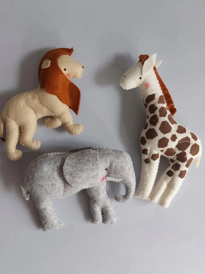 Baby Mobile safari animals ,Crib cot Mobile , New baby gift , Jungle modern Nursery decor