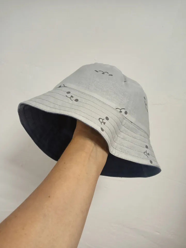 Stylish two-sided denim panama hat. It has a cotton lining