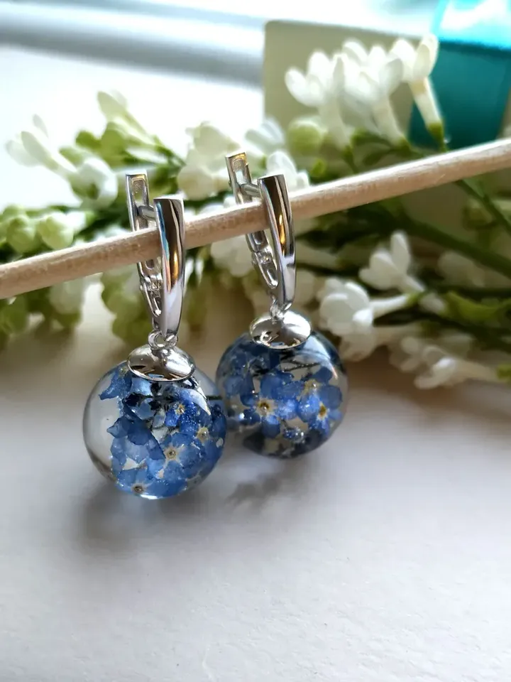 Silver earrings with forget-me-nots