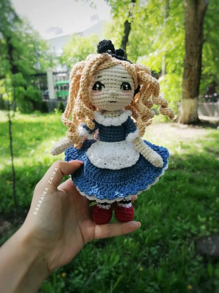 PDF Pattern Alice in Wonderland doll, Amigurumi doll Alice, Pattern crocheted doll with hair, Pattern Amigurumi doll, Alice's Adventures