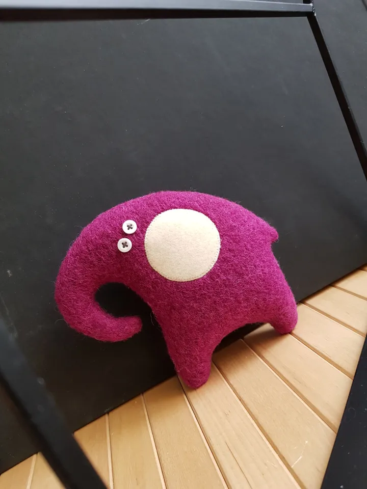 Hot pink Elephant Sewing Pattern PDF, digital tutorial in English, stuffed animal diy