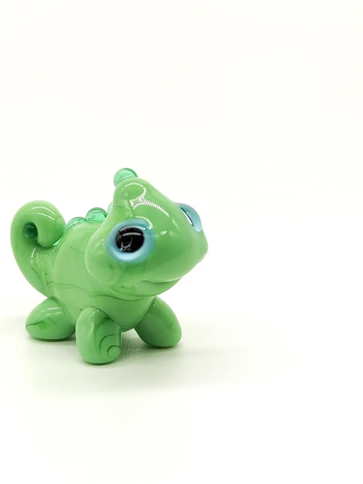 GLASS FIGURINES Chameleon figurine MIniature Chameleon ornament Glass Chameleon scuplture Chameleon gift Reptile figurine Terrarium Aquarium