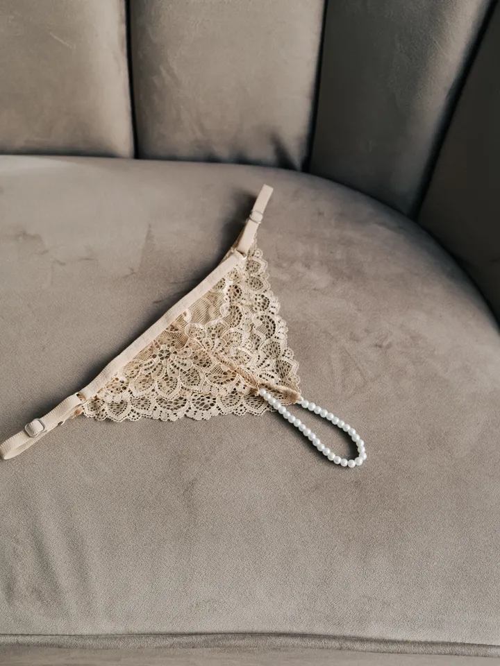 Crotchless panties with beads - Open crotch panties - Sexy panties for women
