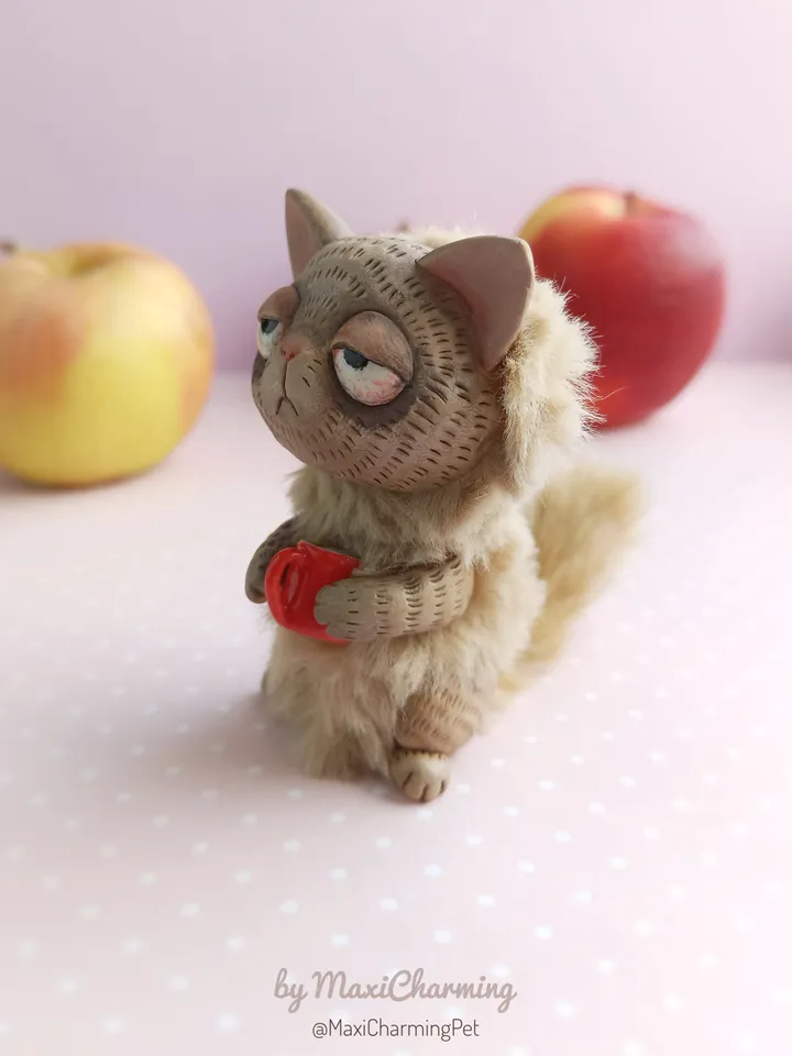 Sleepy Cat Doll – The Perfect Companion for Night people