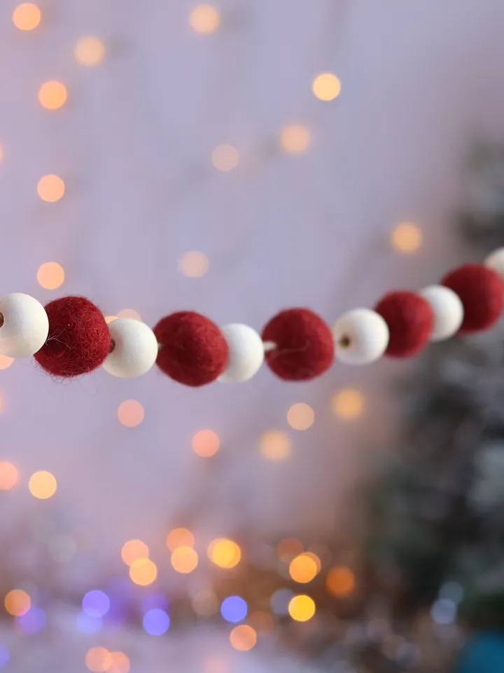Christmas garland, Rustic home decor, felt bunting, Festive decoration