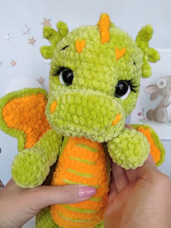 Plush dragon toy