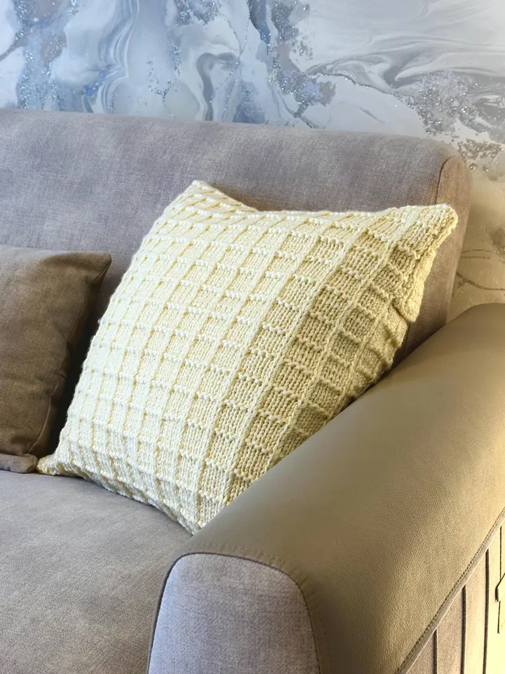 Knitting pattern, pillow case with waffles, knit flat handmade design, envelope or button opening, Eng, Cute Waffles Cushion Cover