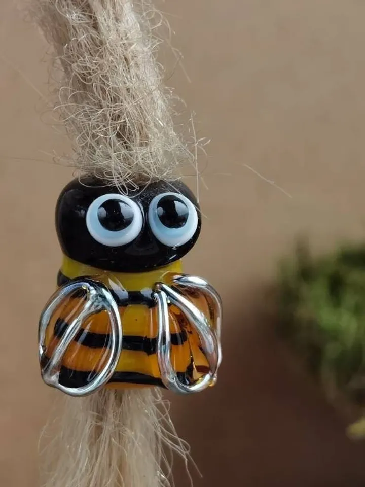 Honey Bee charm Queen bee gifts Bumble bee jewelry Bee art Bee bracelet Bee accessories Bee shoe charms Bee amulet Bee beads Bee dread beads