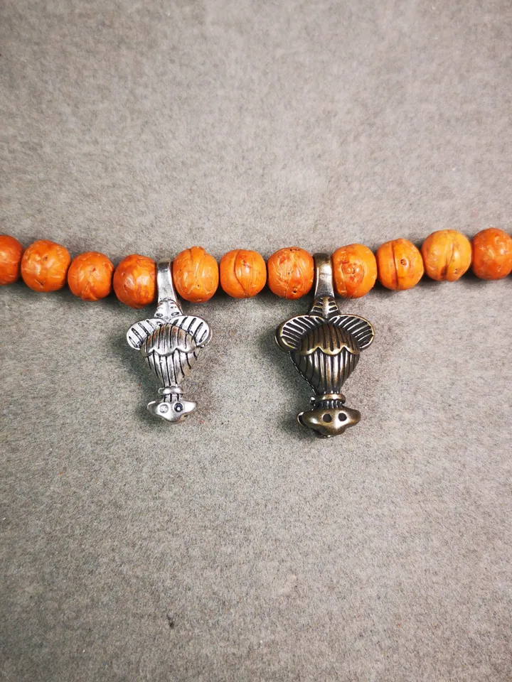 Gandhanra Handmade Buddhist Mala Counter Clip,Bum Counter Clip for Prayer Beads,Treasure Vase Shape