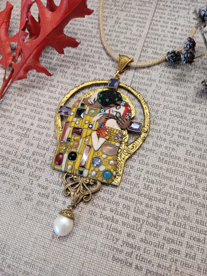 Made to order. Necklace Klimt Kiss, art nouveau necklace, unusual necklace, gold necklace