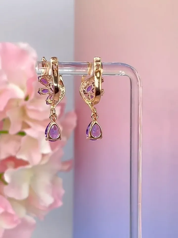 Earrings with natural amethyst and cubic zirconia made of 925 silver